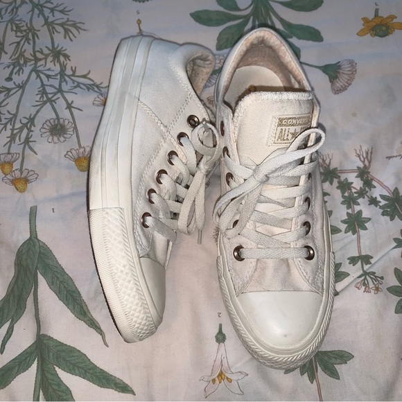 Converse Shoes - Converse shoes